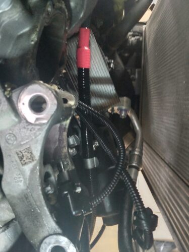 BMW 2シリーズ　エアコンコンプレッサー　交換